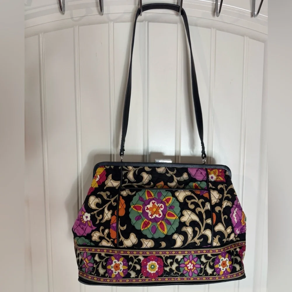 VERA BRADLEY 🌸 Quilted Floral Shoulder Bag - Picture 3 of 12